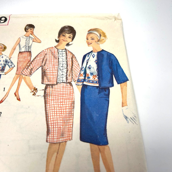 Simplicity Vintage1960's Pattern #4809 Blouse/Suit/Reversible Jacket Size 14 - Picture 3 of 6